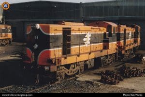 124 with 129 after arrival from Limerick at Inchicore, 22/2/2003