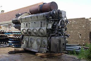 The replacement engine (from 141 class loco, 149) at an engineer’s yard in Waterford. 16/08/08